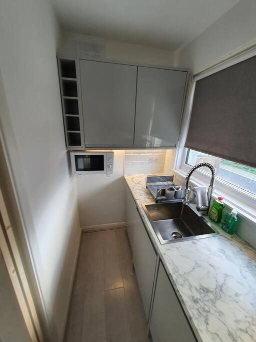 Awave From It All - Escape The City Life Jaywick Sands Exterior photo