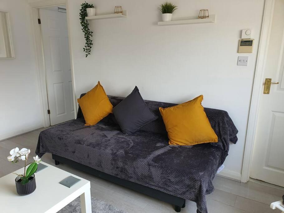 Awave From It All - Escape The City Life Jaywick Sands Exterior photo